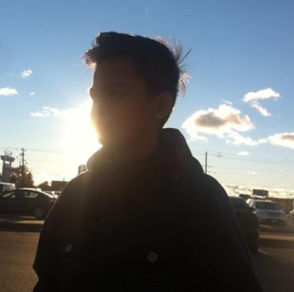 Meet your Posher, Jolo - Picture 1 of 1